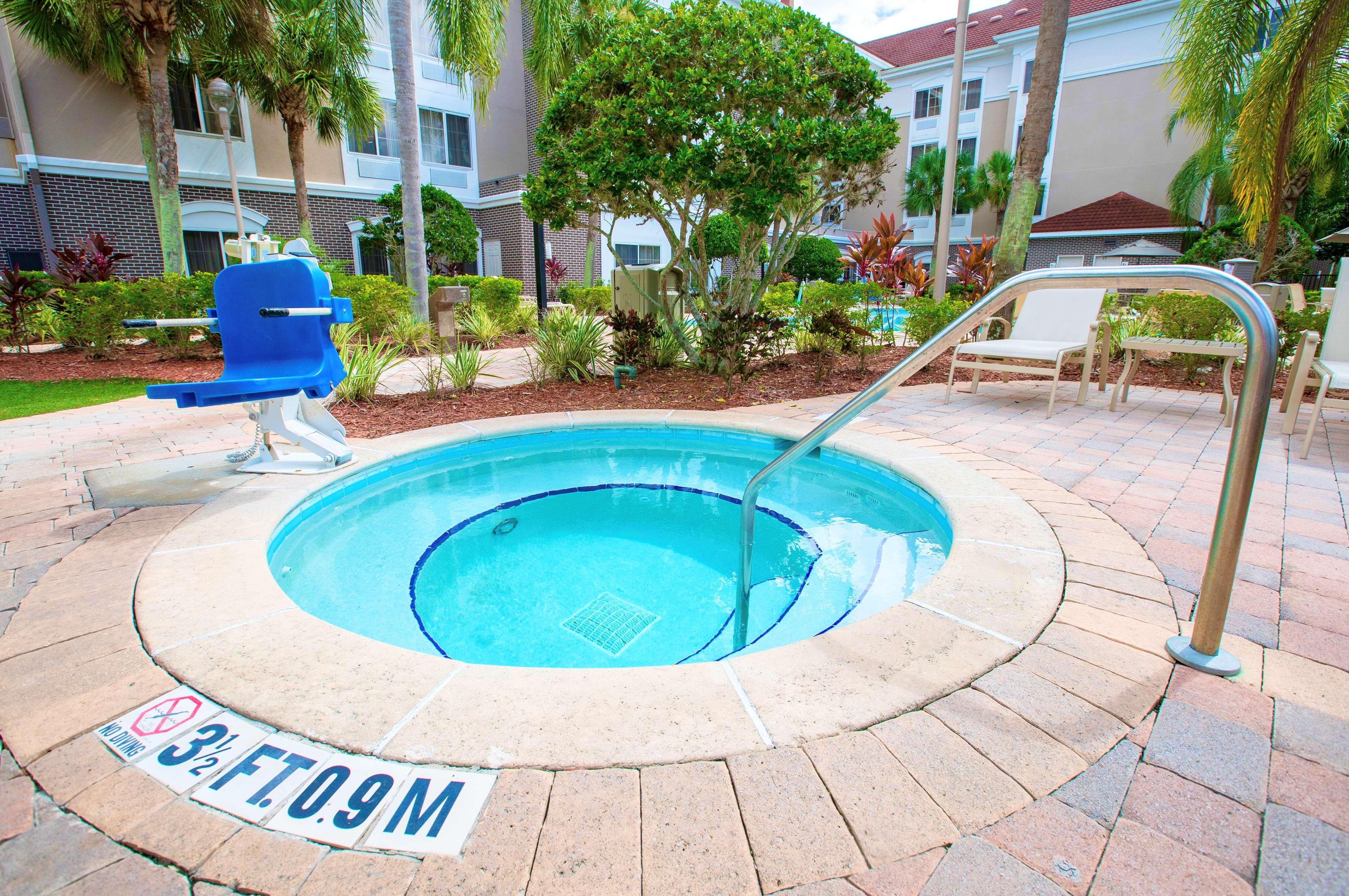 Best Western Plus Regency Inn And Conference Centre Abbotsford Exteriér fotografie