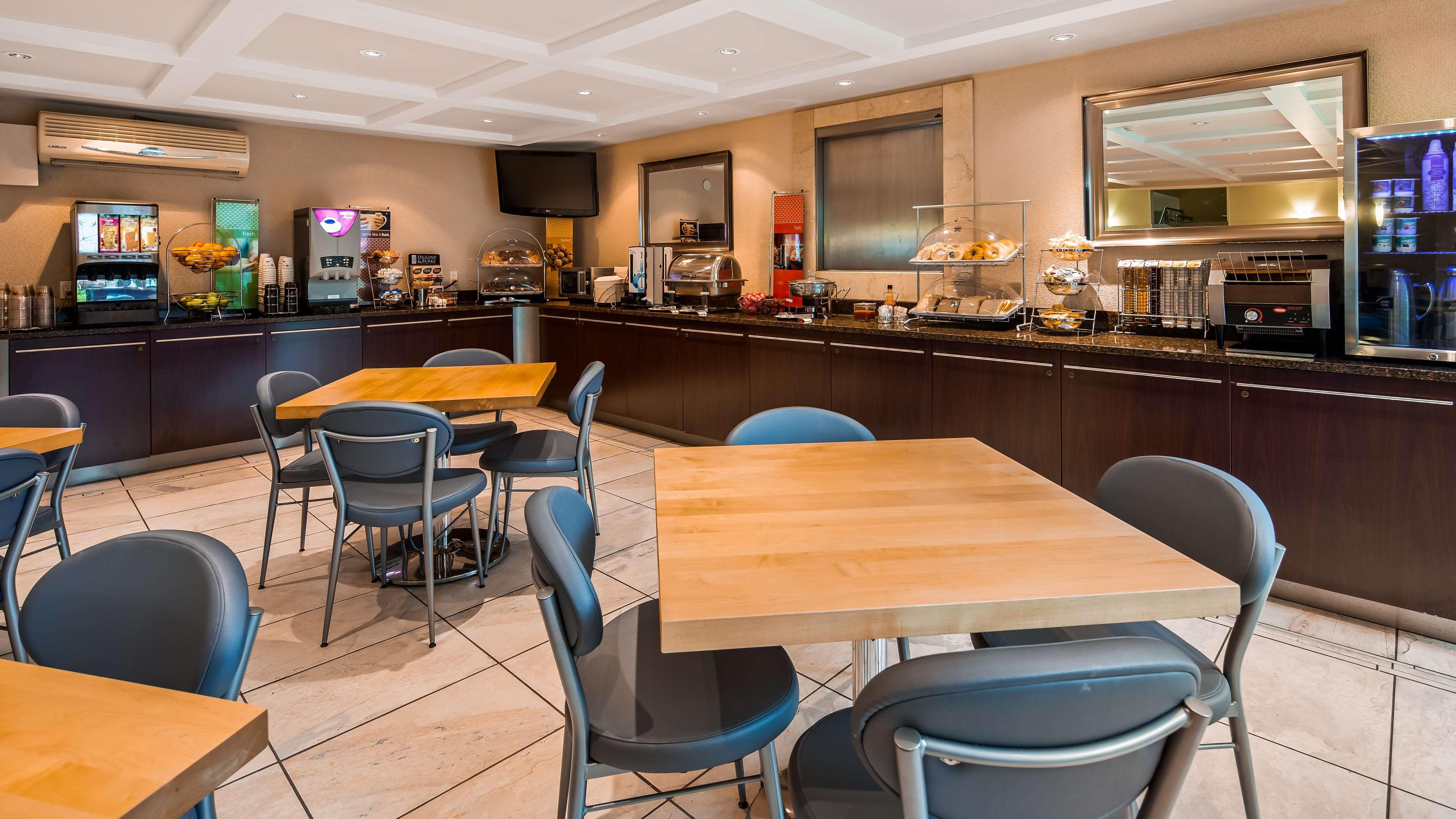 Best Western Plus Regency Inn And Conference Centre Abbotsford Exteriér fotografie