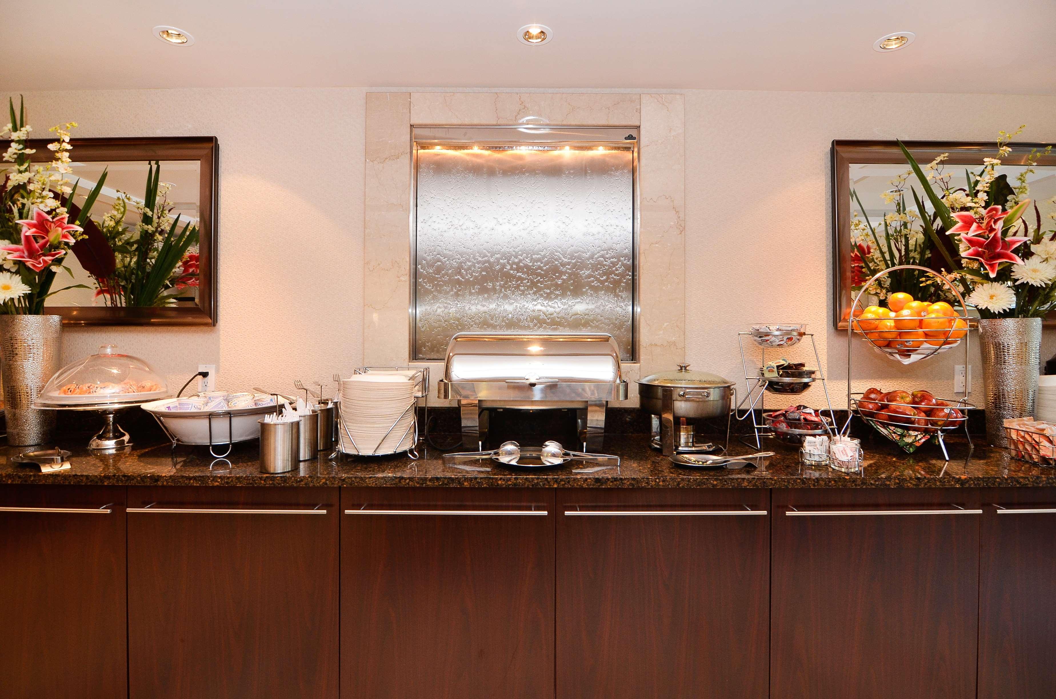 Best Western Plus Regency Inn And Conference Centre Abbotsford Exteriér fotografie
