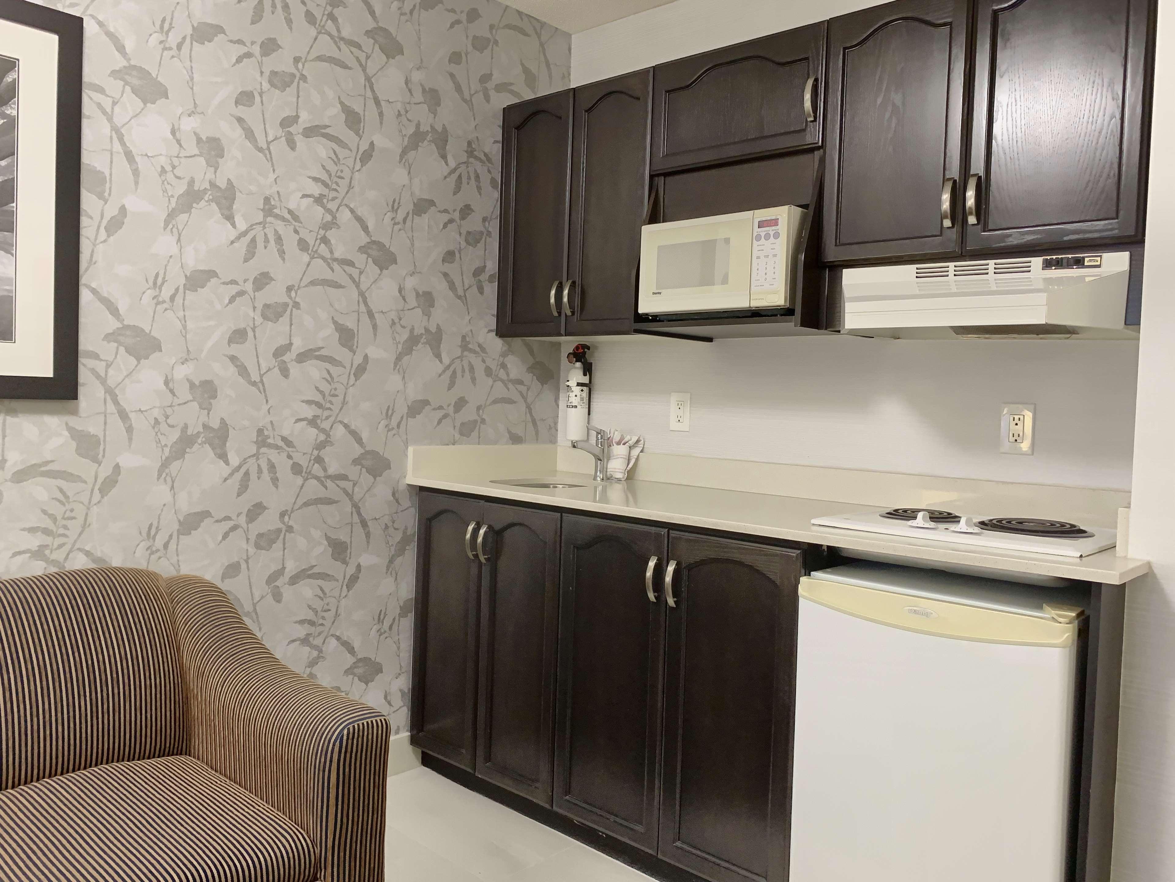 Best Western Plus Regency Inn And Conference Centre Abbotsford Exteriér fotografie
